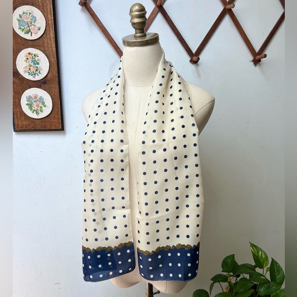 Sarah Coventry Vintage Swiss Dot Lightweight Scarf - Picture 4 of 6